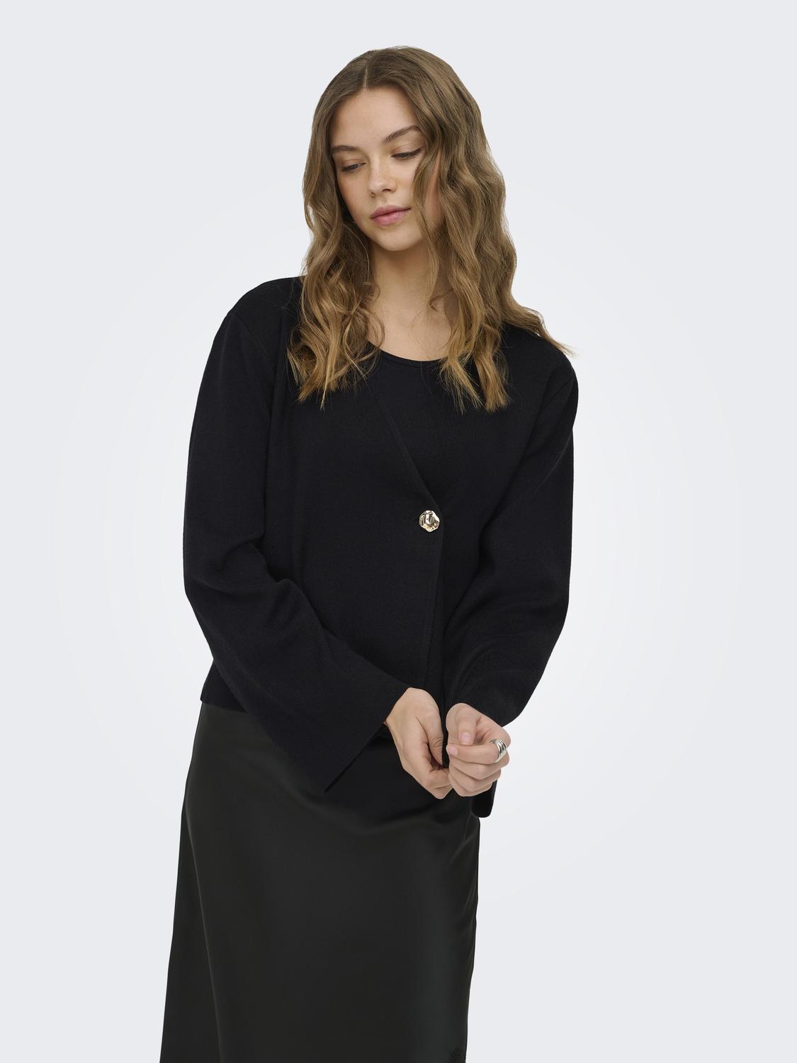 model_shot-front